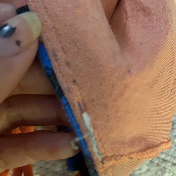 🧁Lululemon crisscross back bra-size 6. Coral and blue.* - Picture 6 of 6
